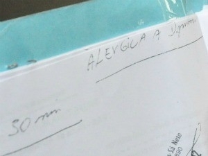 Informao de que jovem era alrgica a dipirona estava em prontutio