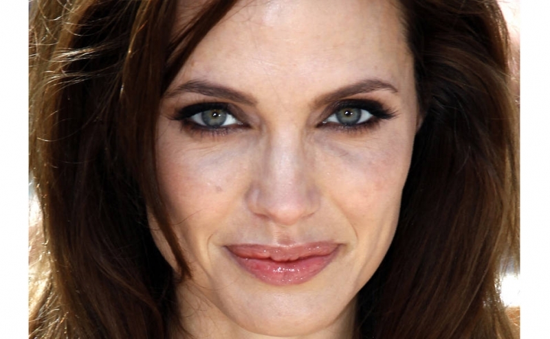 A atriz Angelina Jolie completa 37 anos nesta segunda-feira (4)