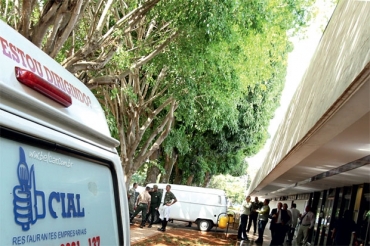 Um veculo da Cial faz entrega nas dependncias do Palcio do Planalto.