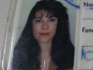 Ex-danarina foi encontrada com marcas de golpe de faca