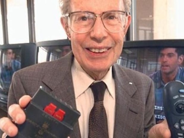 Eugene Polley tinha 96 anos e morreu de causas naturais nos Estados Unidos