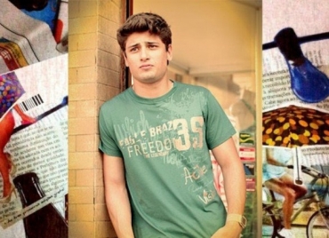 Novela come�a a desenhar a homossexualidade de Roni (Daniel Rocha) para o p�blico