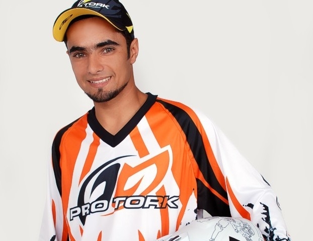 Piloto brasileiro sofreu acidente em MT e teve ferimento em uma das mos