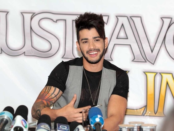 Em SP, Gusttavo Lima recebeu a imprensa para falar sobre o sucesso de sua carreira