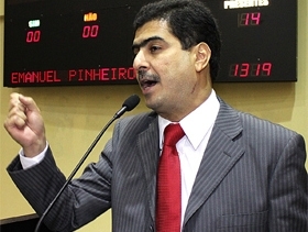 Emanuel Pinheiro afirmou que os membros da Mesa Diretora tm manipulado a apreciao de projetos