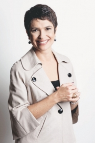 A apresentadora Sandra Annenberg, que vai acumular o 