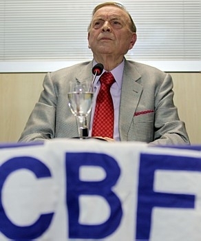 Marin vai avaliar a lista de Mano Menezes antes da divulgao final dos convocados