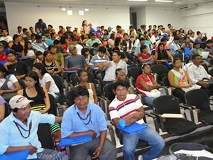 Cerca de 250 ndios discutem efeitos da PEC em Mato Grosso