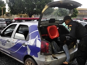 Motorista embriagado atropela estudantes e arrasta jovem em MT, diz PM.