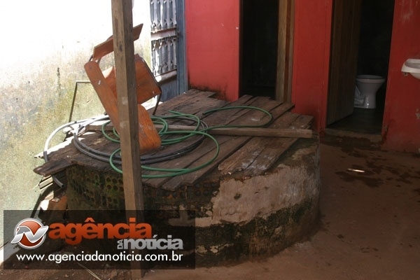 A escola Valdir Bento da Costa foi inaugurada em 2010 e atende cerca de 437 alunos