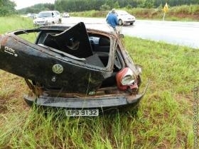 O carro ficou destrudo