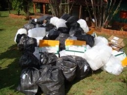 Estima-se que cerca de 300 quilos de agrotxicos foram apreendidos na manh de hoje