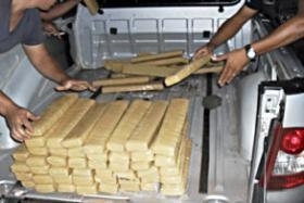 Droga estava escondida na lataria do carro apreendido