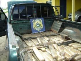 Droga estava escondida no fundo falso da caminhonete