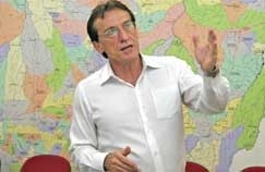 Teomar Magri, gerente da Cemat, fala do hor�rio de ver�o: economia � pequena, mas h� um al�vio no sistema em hor�rios de