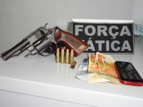 O acusado estava com um revlver calibre 38