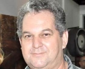 Jornalista foi vtima de esquema retratado em seu livro