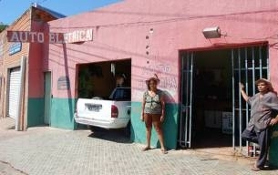 Residncia onde tambm funciona uma auto eltrica ser desapropriada: moradores preocupados