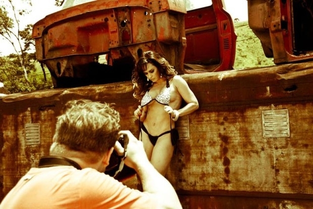 Nubia Oliiver em ensaio sensual