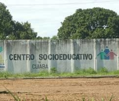 Pomeri: depois de dois anos e meio de atividades socioeducativas, jovem destri duas alas do complexo