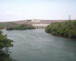 Manso: contestada por ambientalistas, polticos e promotores, obra trouxe inmeros benefcios