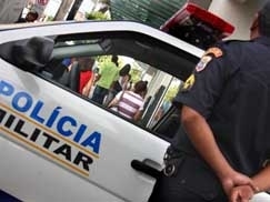 Polcia Militar faz a ronda: segundo denncia do Ministrio Pblico, meia dzia de PMS estariam desonrando a farda que v