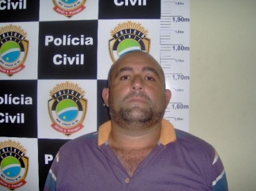 Edjacson  acusado de apropriao indevida