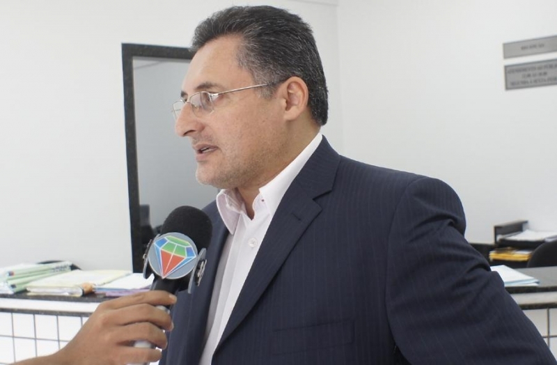 Milton Pereira Merquades: O cumprimento por parte dos municpios tem que ser acatado