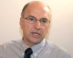 Delegado Pieroni: como deciso no transitou em julgado e ele recorreu, seu salrio est sendo pago