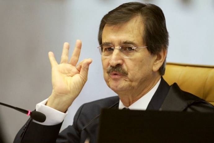 Presidente do STF, Cezar Peluso  a favor de reduo dos poderes do CNJ e defende corregedorias