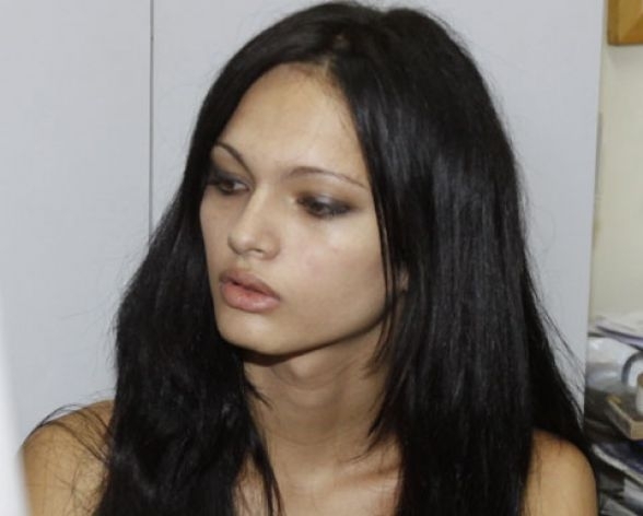 A travesti Sandy foi usada como isca para levar o empresrio no motel onde foi dopado e morto em seguida