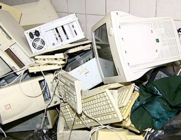 Pol�cia fecha bingo, apreende m�quinas e 40 computadores, no ES