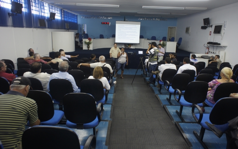 Populao compareceu na Cmara Municipal de Diamantino na audincia pblica que decidiu investir emenda na rea da sade