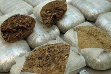 A maconha estava em uma das malas e seria levada para Porto Velho (RO) 