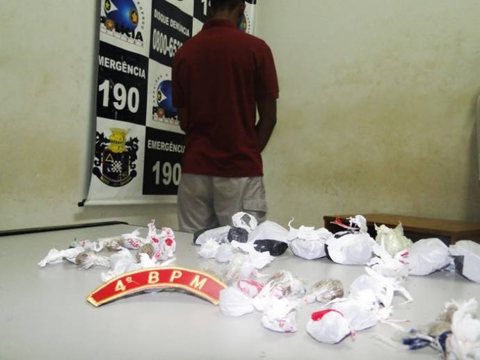 O garoto de 16 anos chefiava a boca-de-fumo, no Cristo Rei, segundo a Polcia Militar