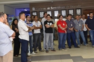 Fiscais de tributos conseguiram aumento, mas no revogao de lei