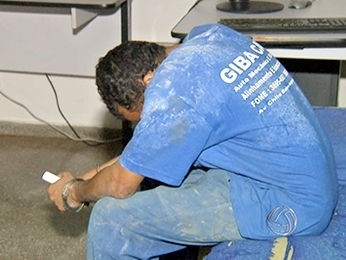 Homem foi preso por aliciar e ameaar adolescentes de uma igreja em Cuiab. (Foto: Reproduo TVCA)