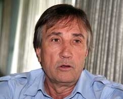 O deputado federal Eliene Lima (PSD) continuava internado no hospital Ortopdico 