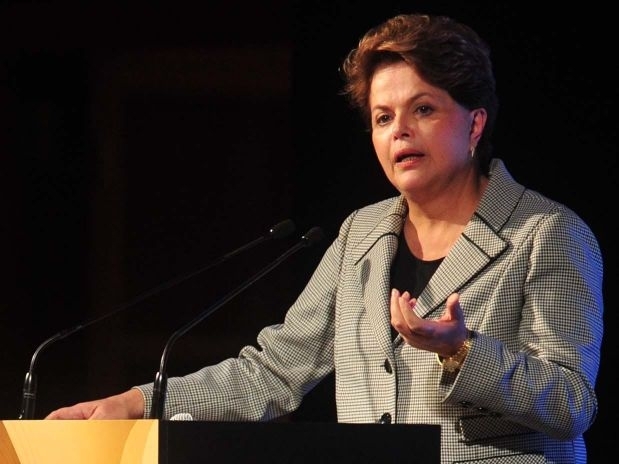 Dilma Rousseff (PT) falou a empresrios e polticos durante premiao da revista Carta Capital e disse estar otimista co