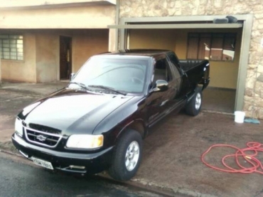 A S 10 foi roubada ontem  tarde, no Bairro Goiabeiras 