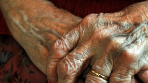 O aumento de idosos nos pases ricos afeta a economia; a expectativa de vida mdia  de 68 anos