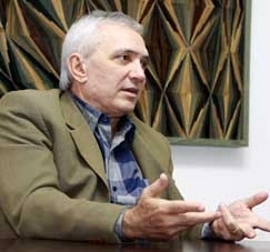 O conselheiro Antonio Joaquim afirma que ainda  cedo para firmar juzo de valor sobre aquisio de veculos 