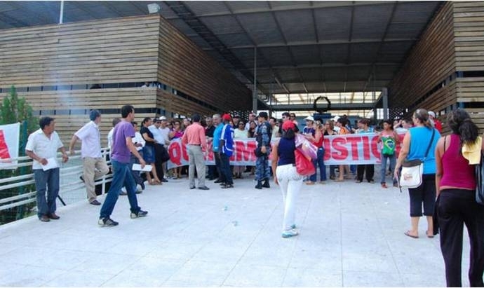 Servidores do Judicirio vo cruzar os braos por todo o Estado