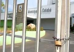 Reforma da unidade ser concluda apenas em 20 dias, mas espera-se que a ala da emergncia seja finalizada ainda amanh