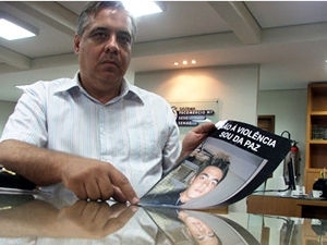 Pai de jovem disse que ficou frustado com o novo adiamento do julgamento