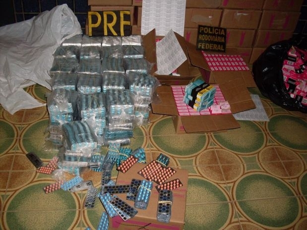 A operao apreendeu anfetaminas usadas por motoristas para dirigir mais tempo e provocam acidentes