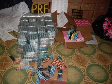 A operao apreendeu anfetaminas usadas por motoristas para dirigir mais tempo e provocam acidentes