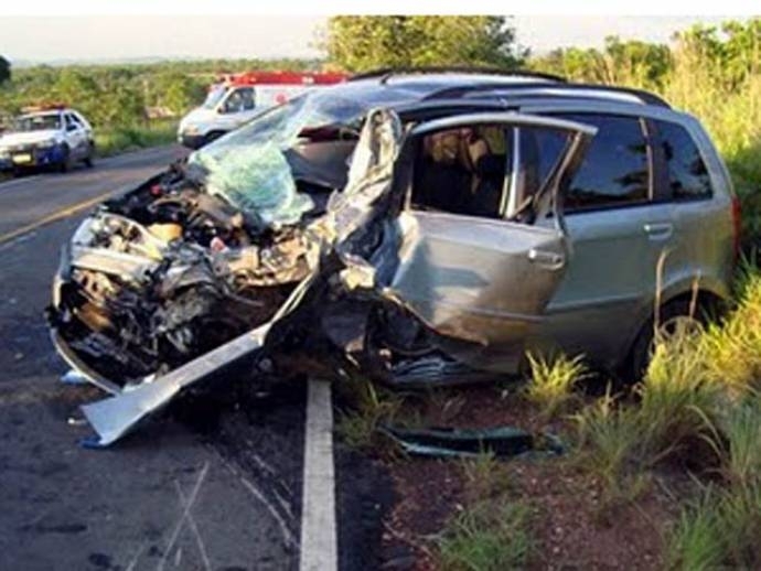 Acidente deixou dois mortos e um ferido em MT