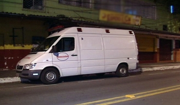 Ambulncia foi usada para fins pessoais quando devia estar  disposio da populao. 