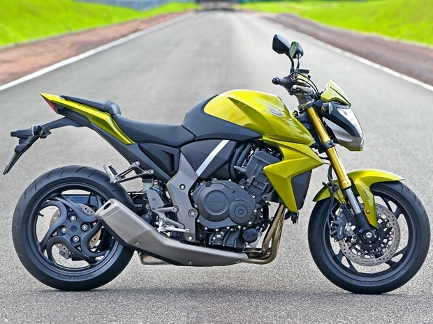 Modelo naked tem visual semelhante  CB 600F Hornet